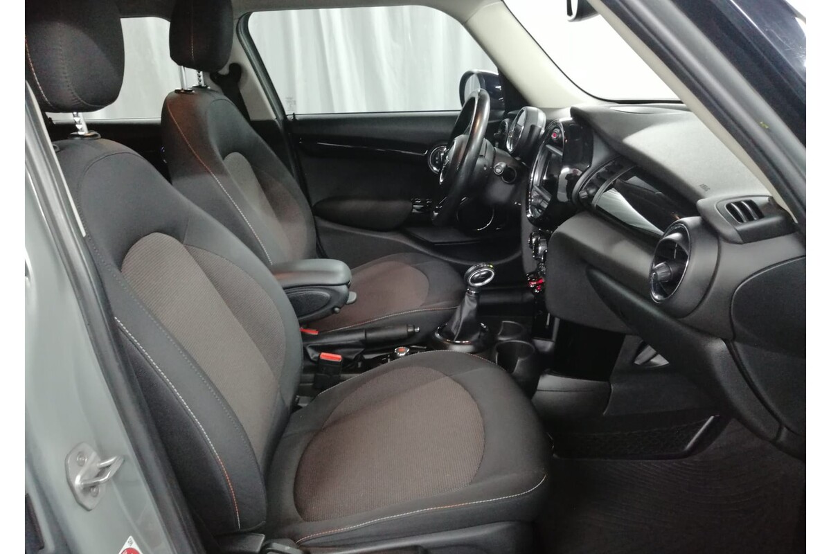 MINI Cooper 2016