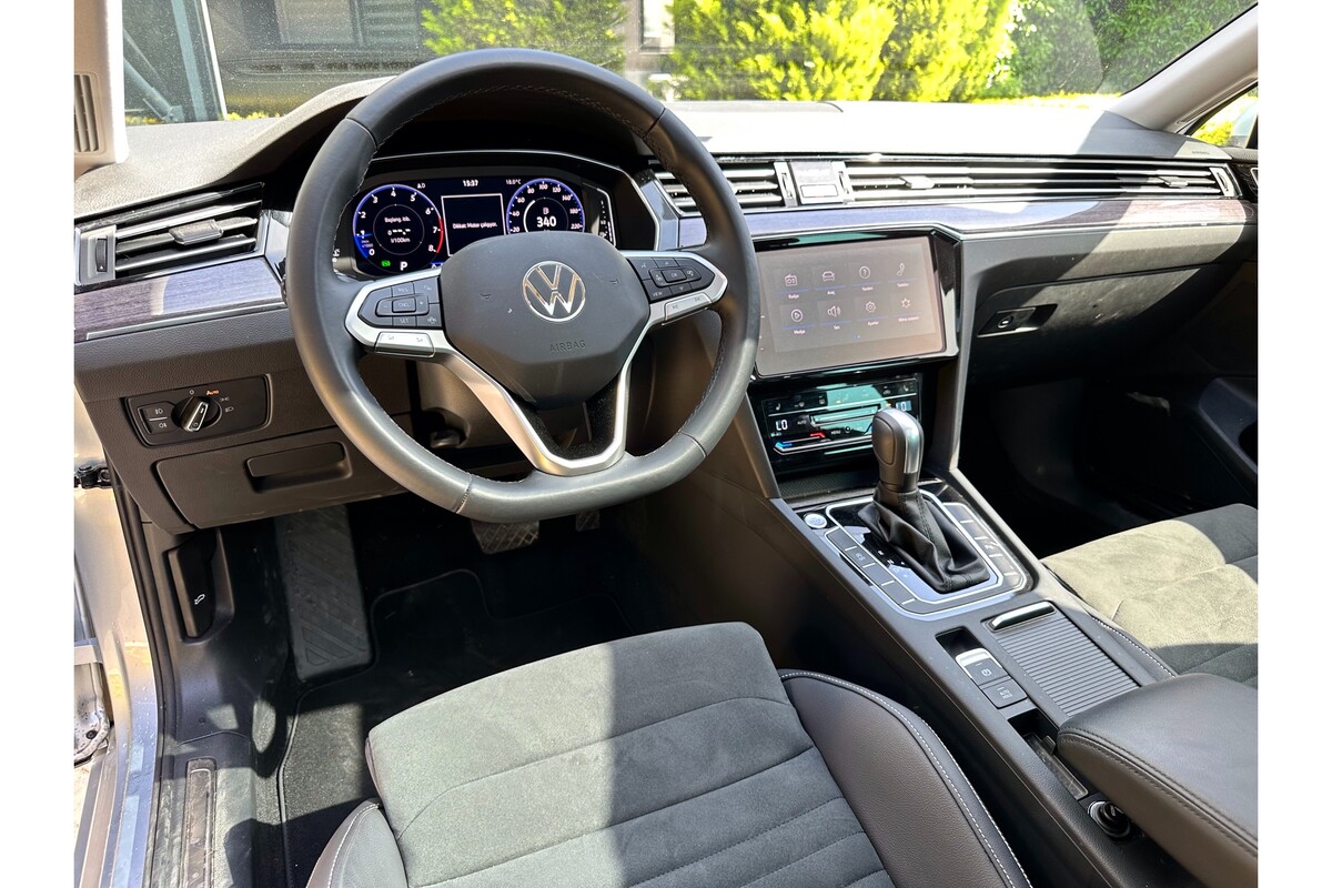 Volkswagen Passat Variant 2023