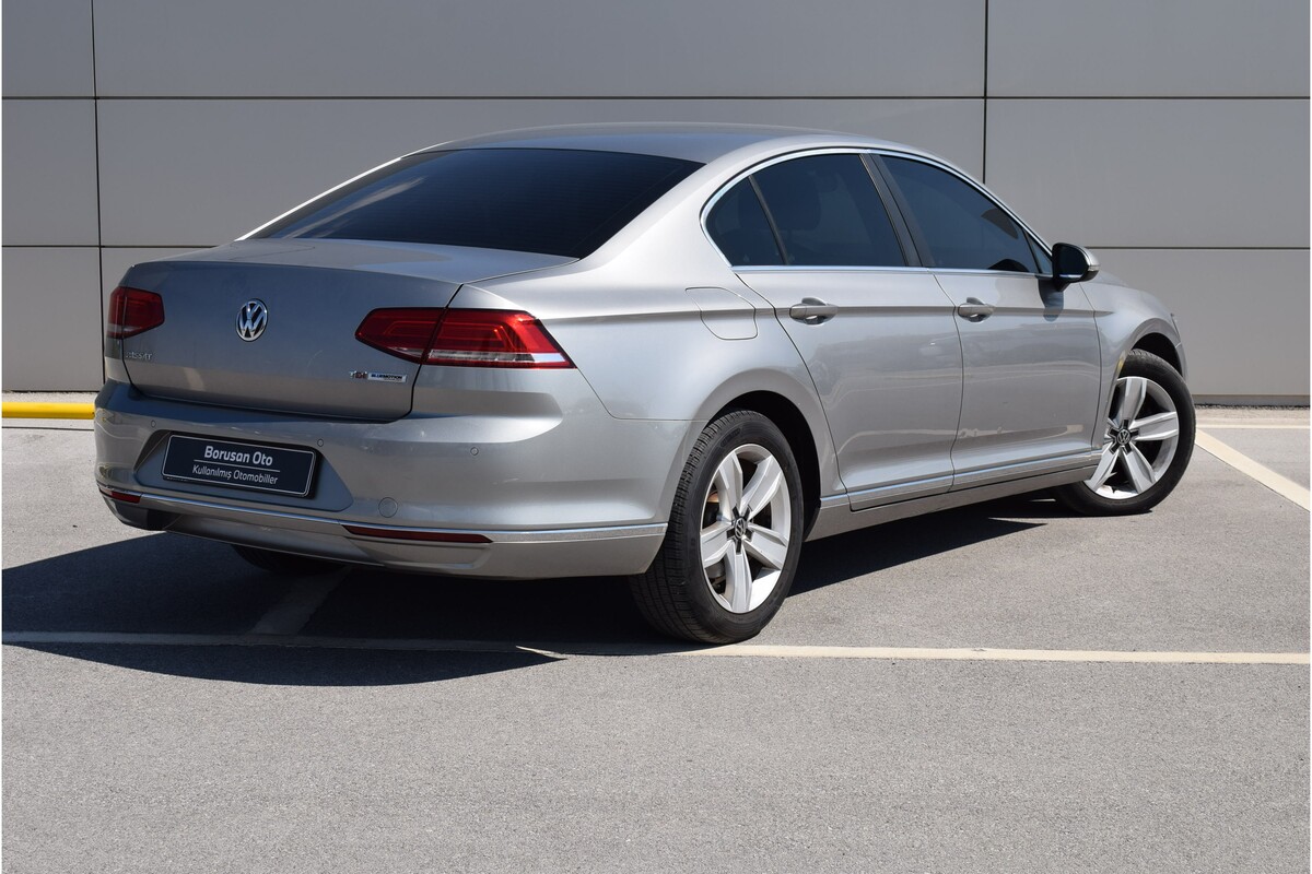 Volkswagen Passat 2016
