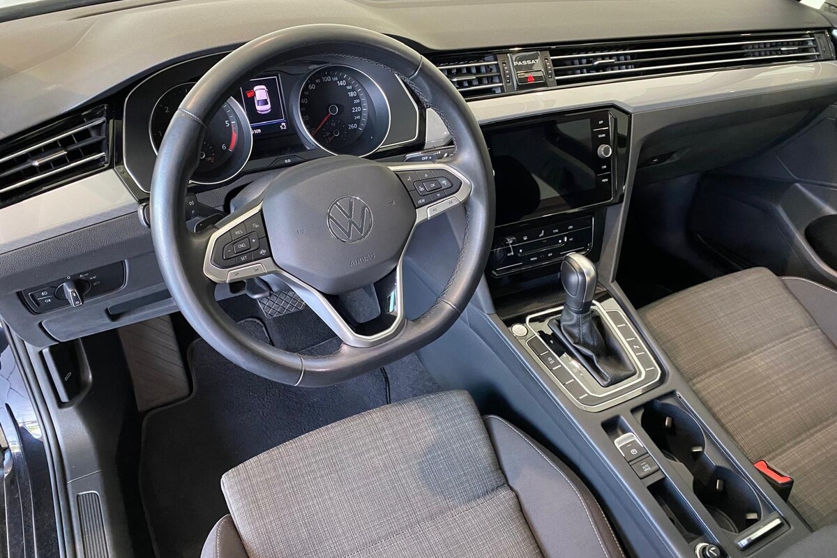 Volkswagen Passat 2022