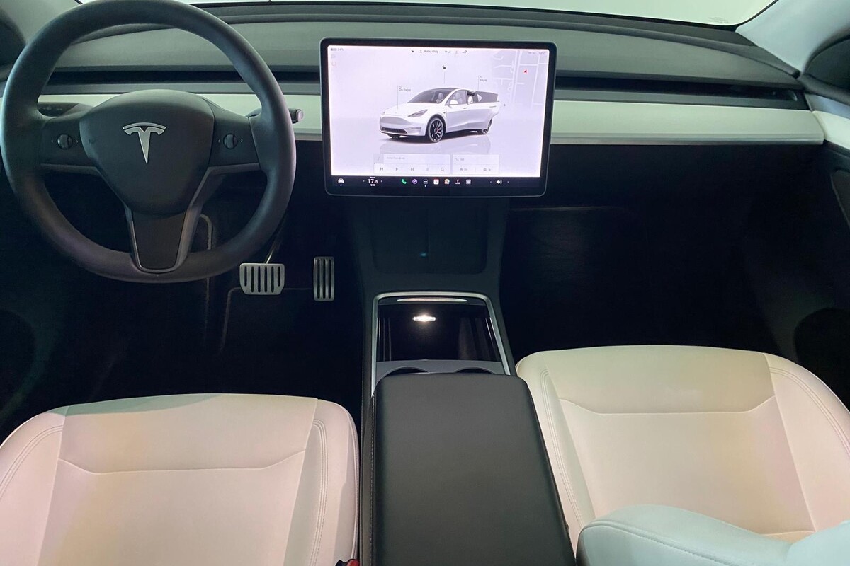 Tesla Model Y 2023