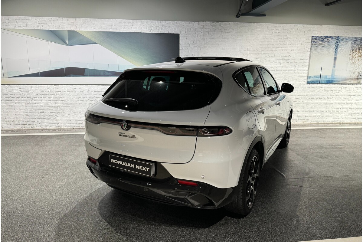 Alfa Romeo Tonale 2023