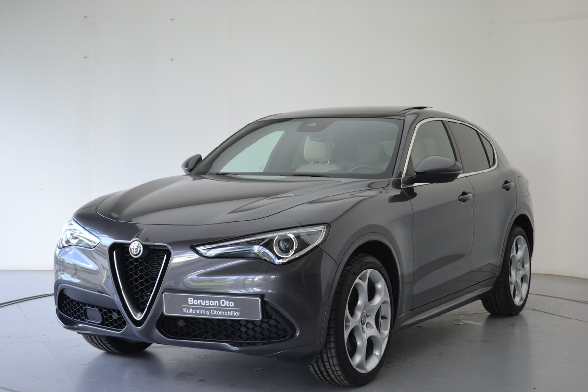 Alfa Romeo Stelvio 2022