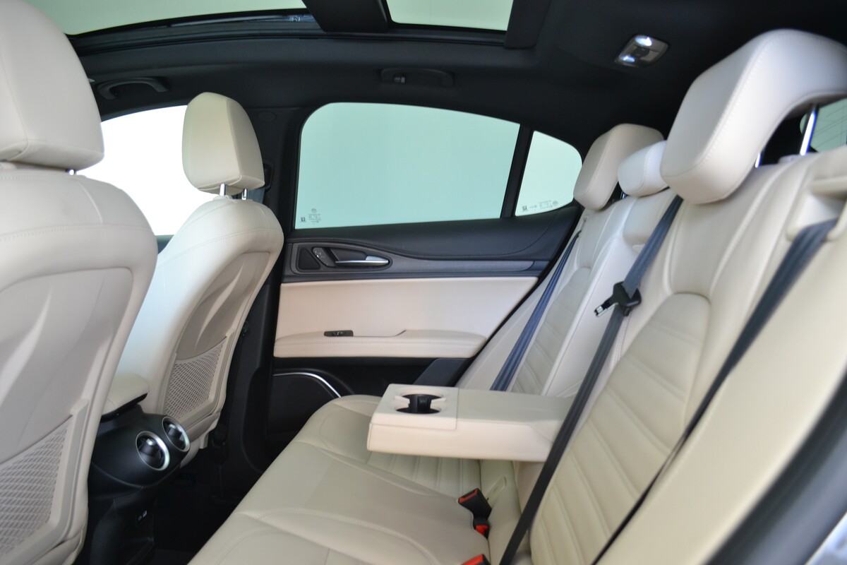 Alfa Romeo Stelvio 2022