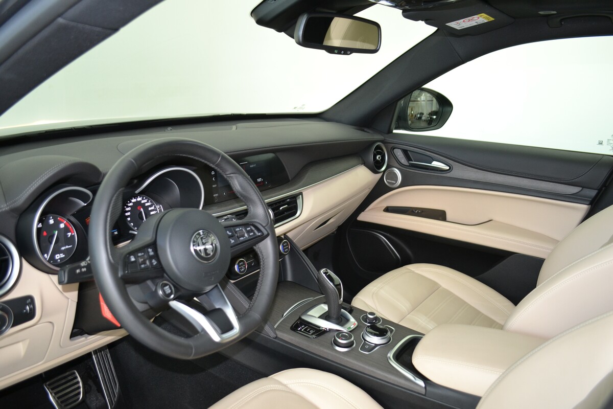 Alfa Romeo Stelvio 2022